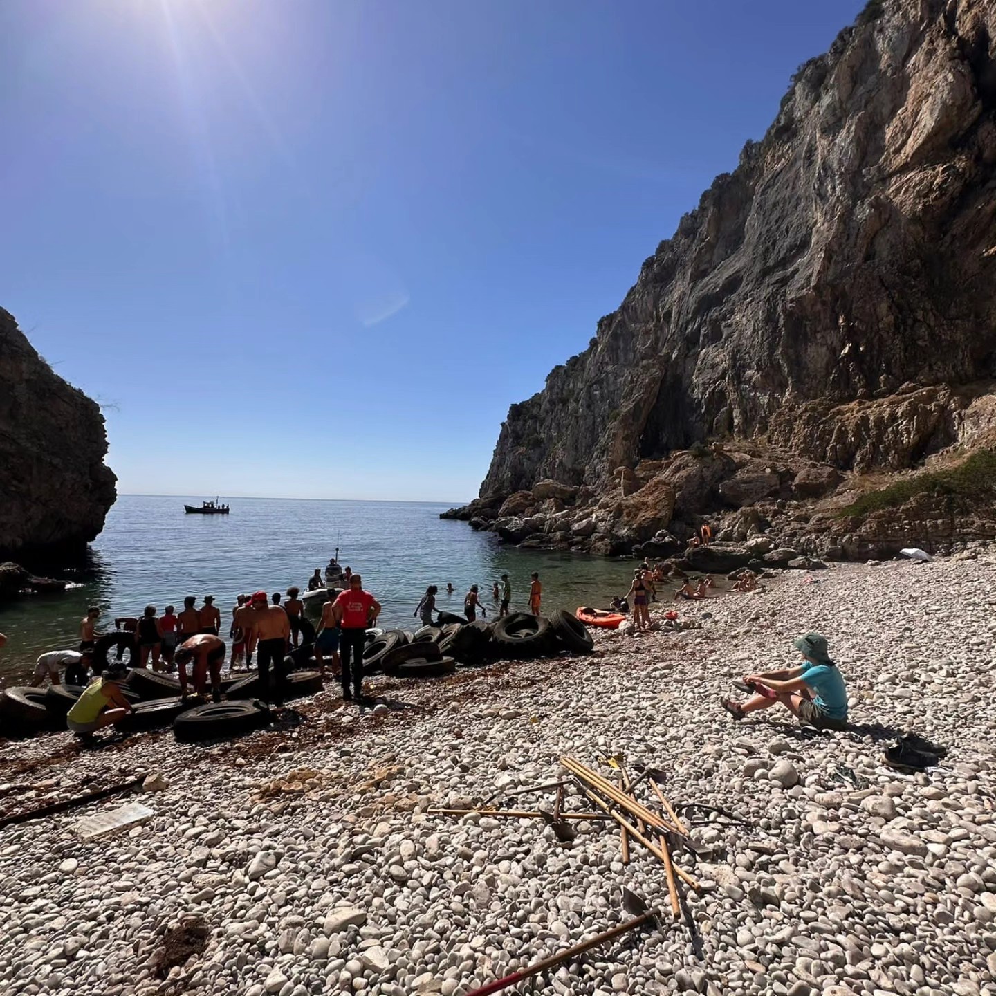 Limpeza da Praia da Baleeira